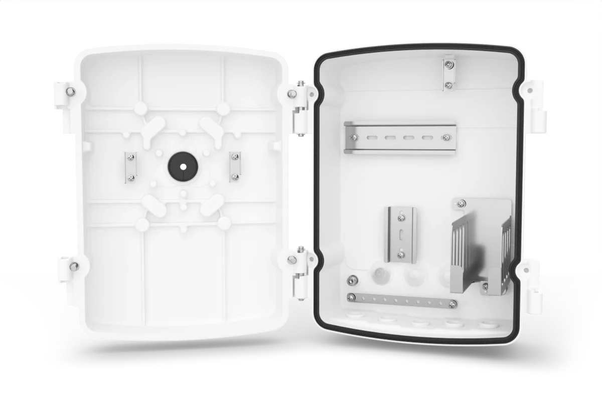Lorex Junction Box for PTZ Cameras (Metal) - Image 5