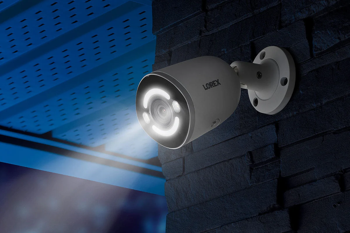 Lorex H15 4K Smart Security Lighting Deterrence Bullet AI PoE IP Wired Cameras (4-pack, Open Box) - Image 3